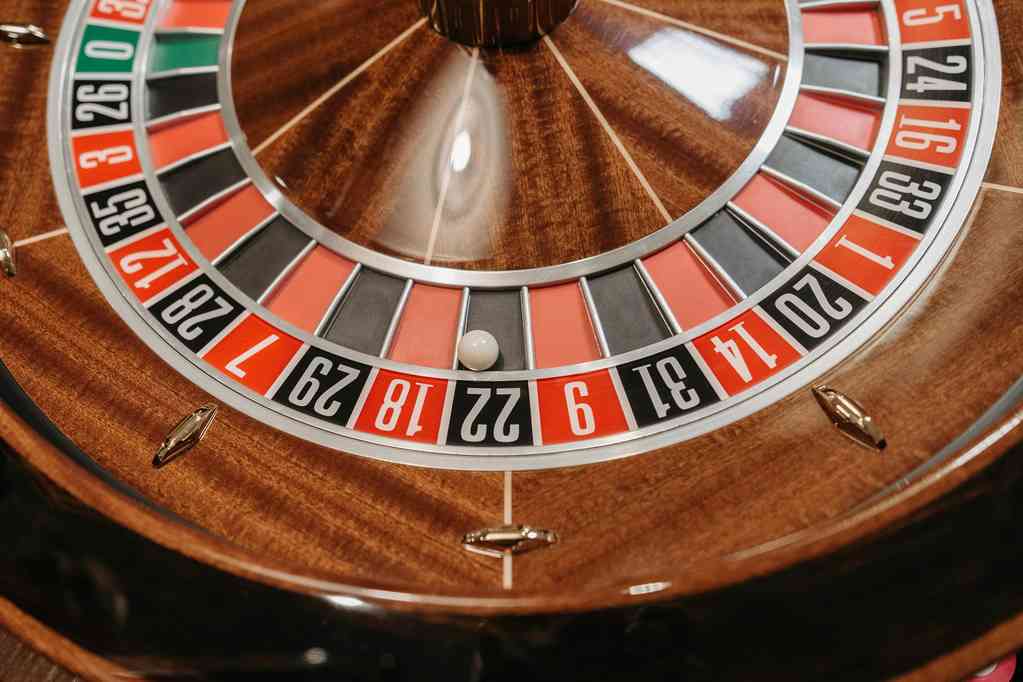 Wie verdienen Online-Casinos Geld? Das Geschäftsmodell hinter dem Glücksspiel Wie verdienen Online-Casinos Geld? Das Geschäftsmodell hinter dem Glücksspiel